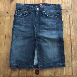EUC 7 For All Mankind size 27 Denim Skirt